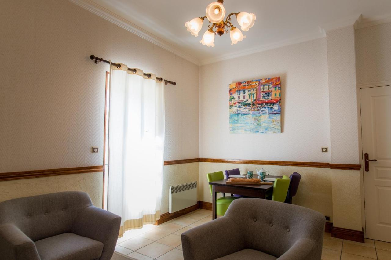 Les Magnolias Holiday Homes Lalinde Bagian luar foto